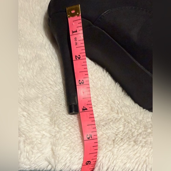 LE CHATEAU Black SUEDE BOOTS Heels Sz 6.5 - Picture 7 of 7